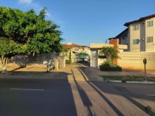 Apartamento com armários - suíte + 02 quartos