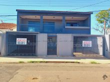 386 m² de construção - 05 quartos