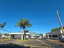 Casa 2 quartos - Village Parati com cozinha planejada