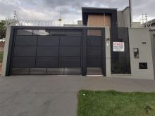 Excelente casa - 3 suítes e piscina aquecida