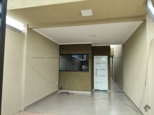 02 quartos grandes - com quintal nos fundos