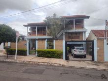 Esquina - 5 quartos - espaço gourmet com piscina