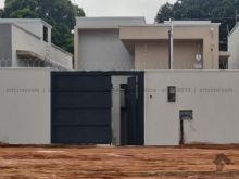 Com suíte - sala de jantar e quintal