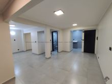 Apartamento todo reformado no Centro