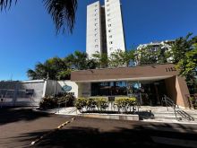 Apartamento com 3 quartos com móveis planejados