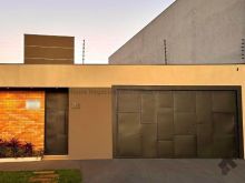 Casa com suíte - closet - piscina e área gourmet