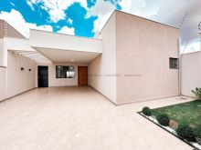 Casa próximo a UFMS - 03 quartos com suíte