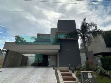 Lindo sobrado mobiliado com luxuosos armários