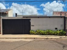 Casa - piscina e energia fotovoltaica