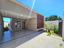 Casa nova com armários