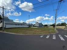 Esquina - amplo terreno - Damha IV