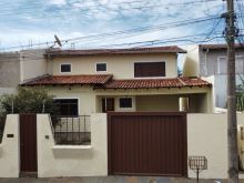 Sobrado 3 suítes excelente