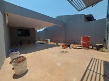 01 suíte e 01 quarto com terreno muito grande