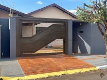 Casa completa - espaçosa e pronta para morar