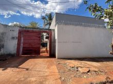 Terreno grande com 02 casas no Tijuca