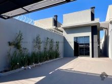 Imóvel com suíte - gourmet e pé direito alto