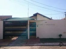 Casa térrea em condomínio