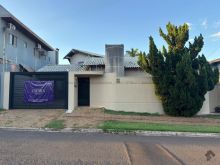 Casa térrea com mezanino - quintal com piscina