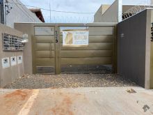 Excelente casa em condomínio com 02 quartos