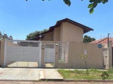 Linda casa térrea - grande oportunidade