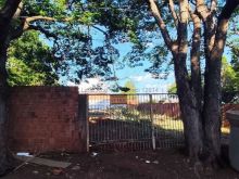 Terreno de esquina - ideal para investimento