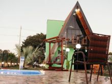 Chalé Chaboni com pergolado - piscina e área gourmet