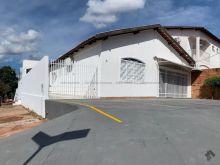 Casa comercial excelente localização