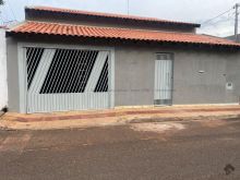 Casa toda de laje recém reformada no bairro Zé Pereira