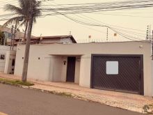 Linda casa reformada no Giocondo Orsi