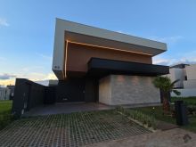 Casa térrea - Alphaville III - veja no vídeo