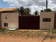 Casa com quintal grande