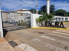 Apartamento com 3 quartos no Residencial Itacira