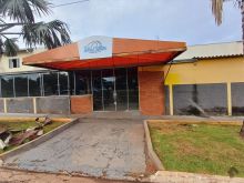 Imóvel comercial de esquina