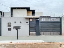 Imóvel com jardim de inverno e área gourmet