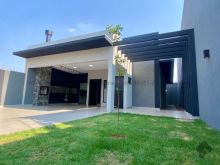 Casa com acabamentos alto padrão