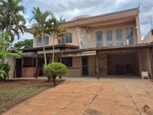 Sobrado - uso residencial ou comercial