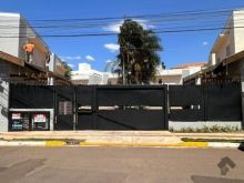 Lindo sobrado no condomínio Serra Nevada