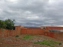 Lote espaçoso no Monte Castelo