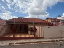 Ótima localização - rica em armários