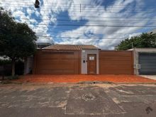 Casa rica em planejados no bairro Cidade Jardim