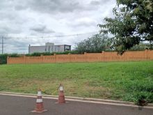 Alphaville III - lote amplo