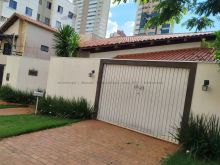 Maravilhosa casa ao lado do shopping Campo Grande