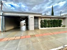 Casa com 2 suítes no bairro Tiradentes