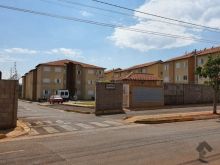 Apartamento com 2 quartos - Jardim Centenário