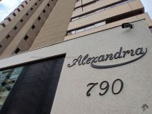 Apartamento - Condomínio Alexandria