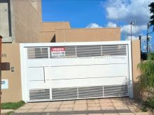 Casa com 2 quartos Jardim Montevideu