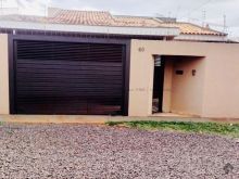 Casa térrea em meio a tranquilidade