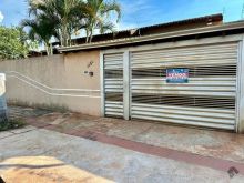 Excelente casa com quintal