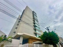 Luxuoso apartamento no Edifício Embaixador