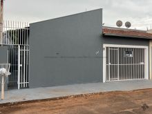 Casa - 1 apartamento mais 2 quartos